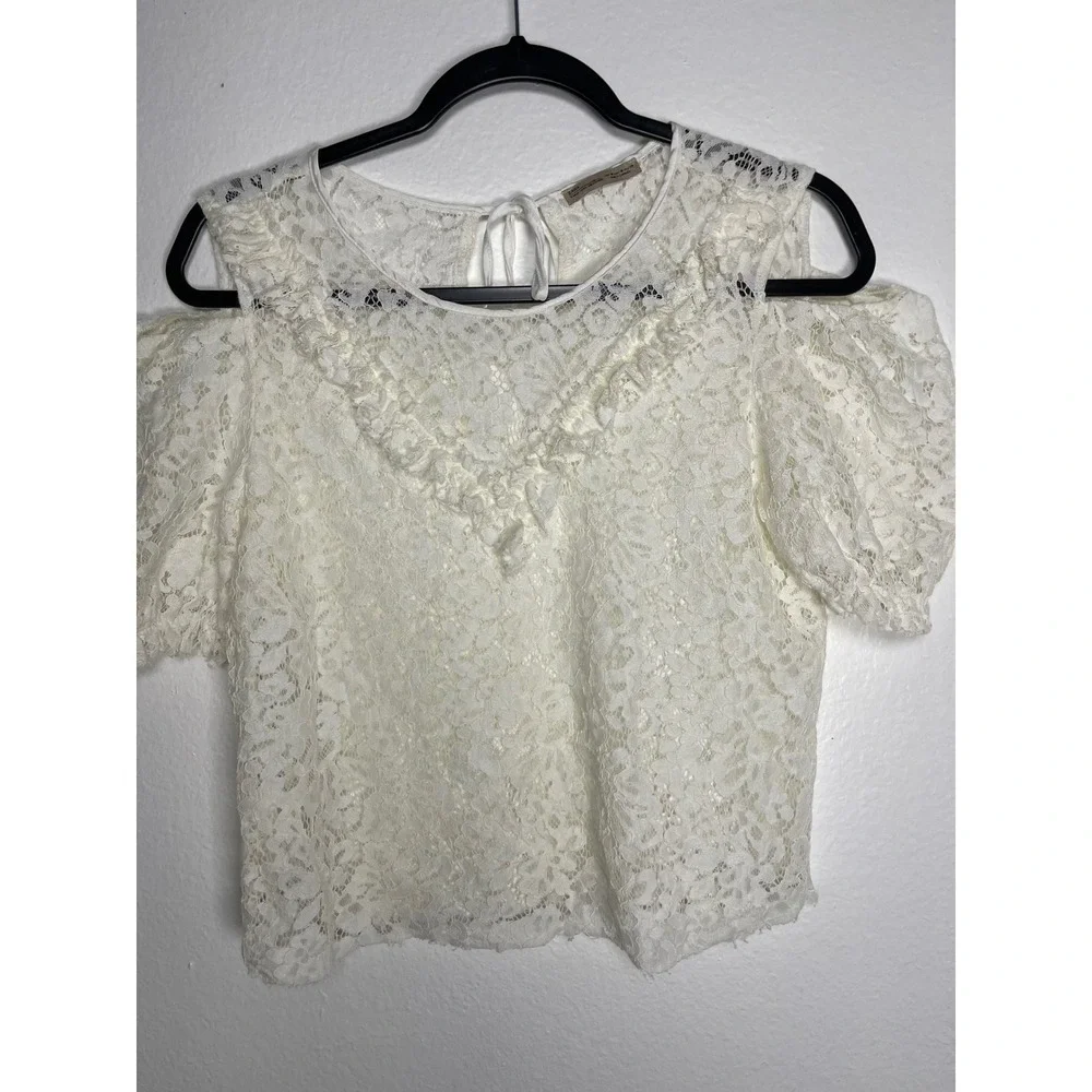 Zara Woman Basic Cream Floral Lace Cold Shoulder Puff Sleeve Ruffle Top Medium